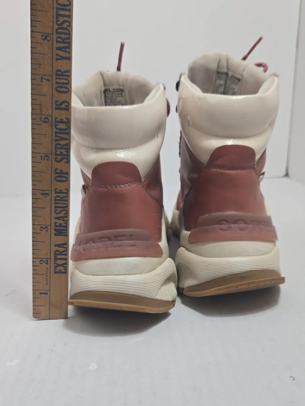 sorel Kinectic RNEGD Conquest Lux Insulate Sneakers Women Sz 8.5 Pink/white